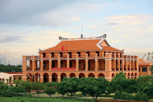 BẾN NHÀ RỒNG – DINH ĐỘC LẬP – ĐẦM SEN NƯỚC