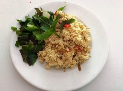 Trứng cá chuồn rán – món ăn dân dã ở Cù Lao Xanh